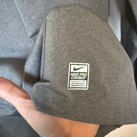 Nike Pro Combat Gray Long Sleeve Compression Top - Picture 4 of 7